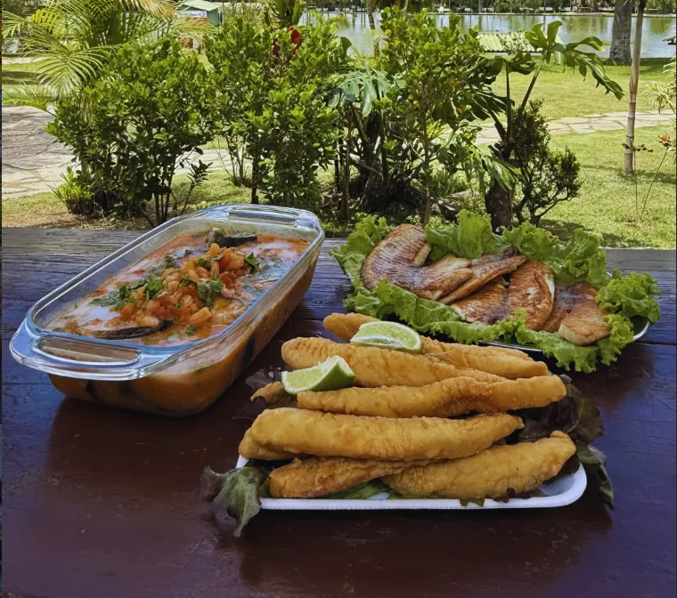 Pratos de peixe fresco do restaurante Pesque-Pague Taguatinga